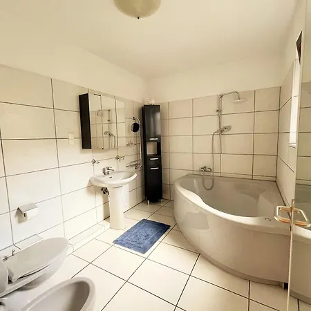 Apartment Friesenwall Cologne